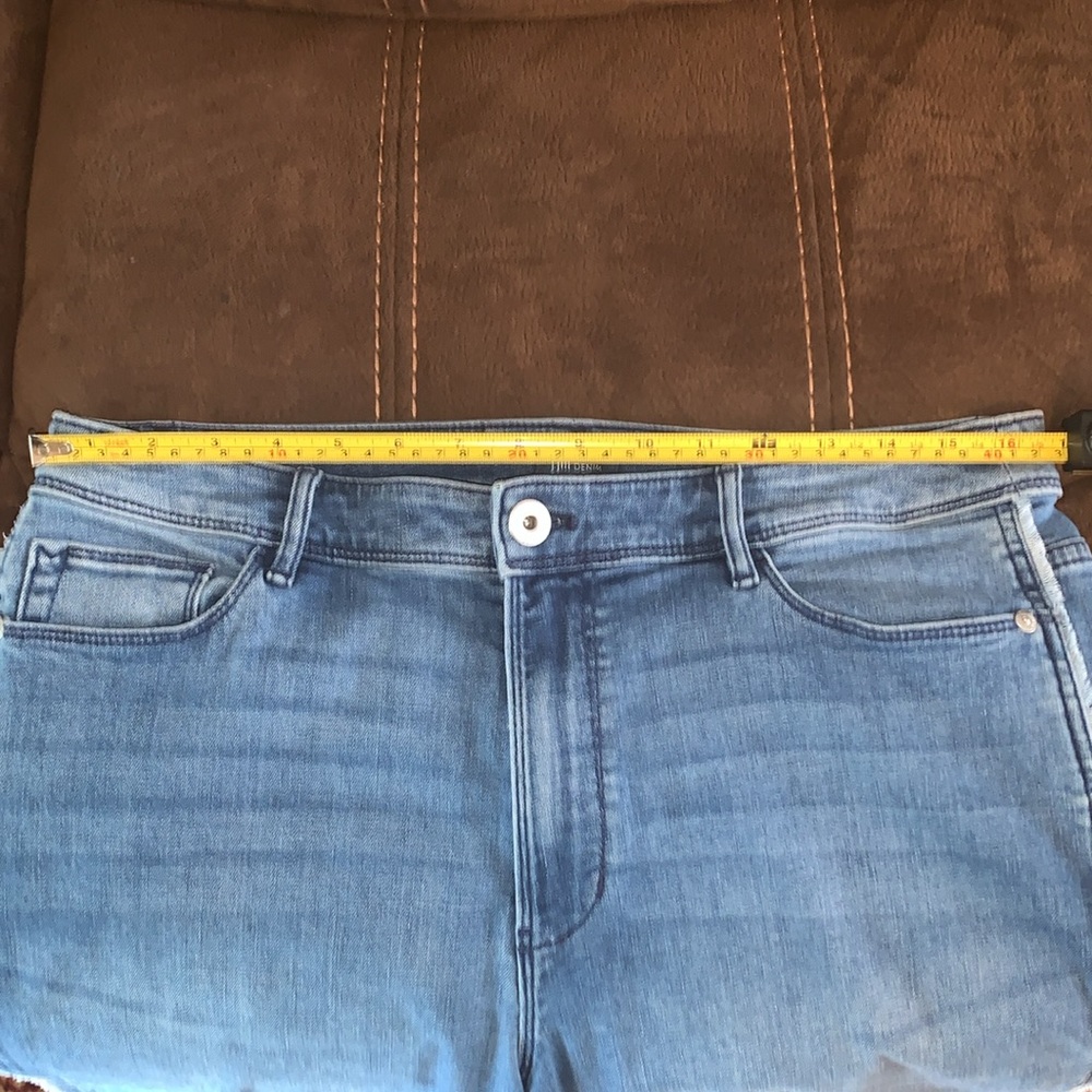 J.Jill High Rise Cropped Jean - Picture 5 of 6
